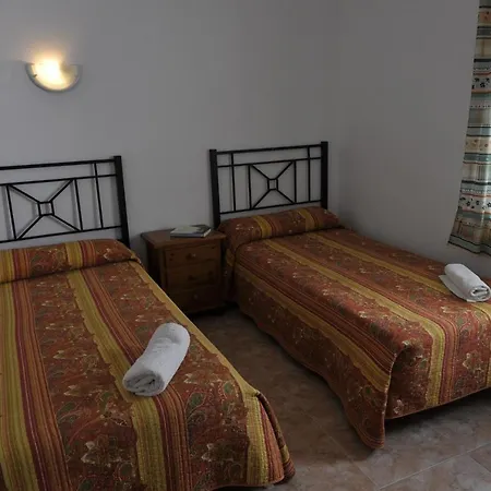 Backpackers Pension Facundo Guest house *