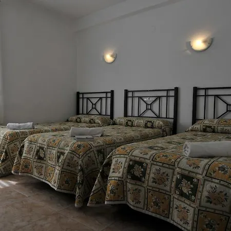 Backpackers Pension Facundo Gasthof *